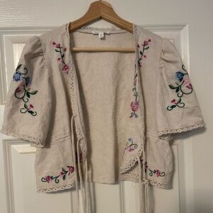 Blu Pepper Cream Lace-Trimmed Top